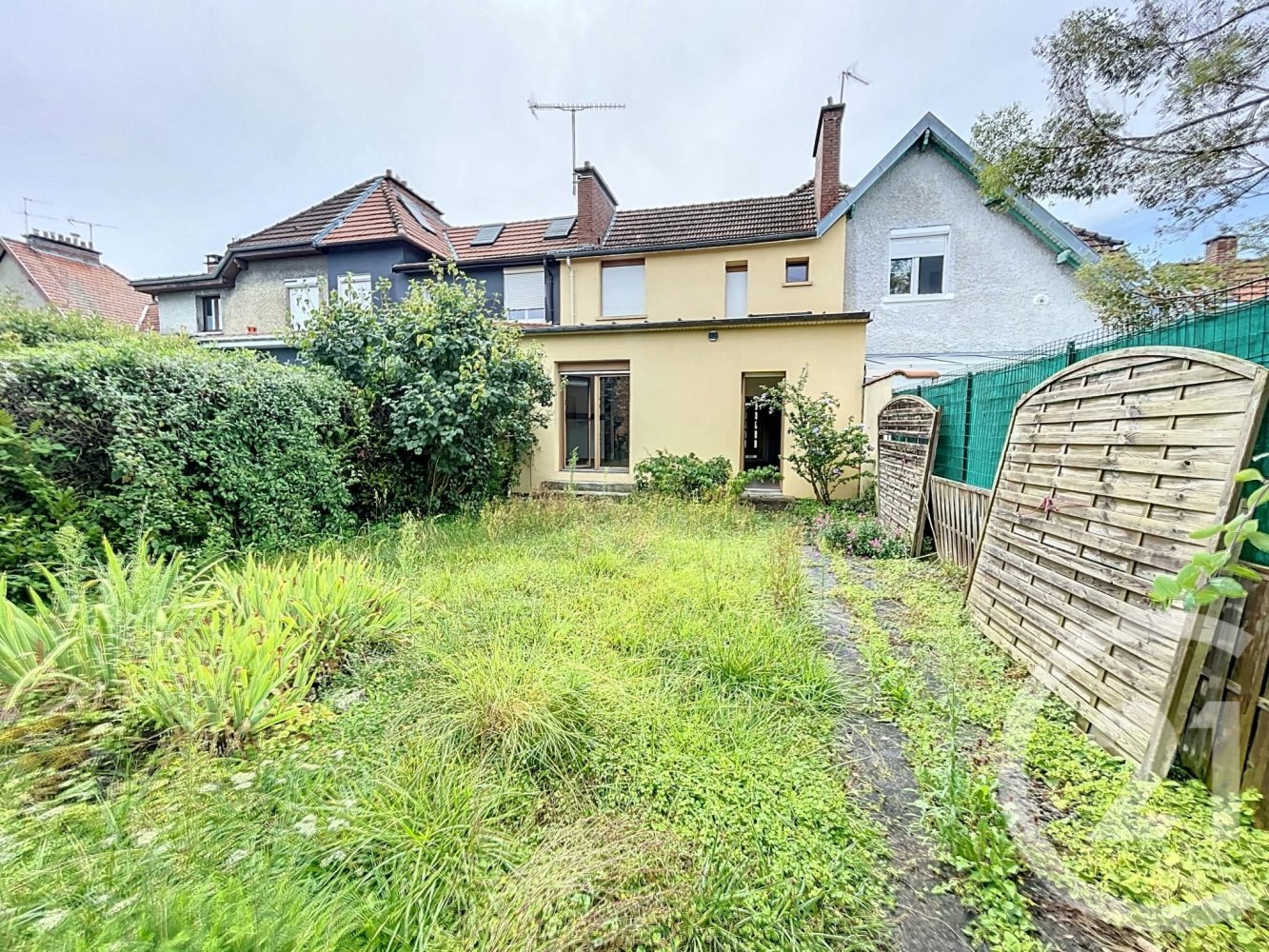 3 bedrooms House in Reims, France No. 219045