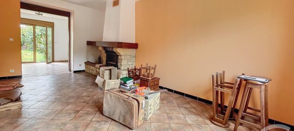 3 bedrooms House in Reims, France No. 219045 3