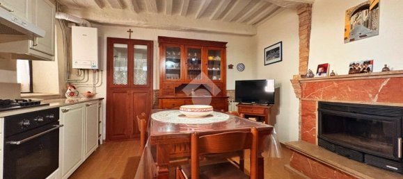 2 bedrooms House in Gualdo Tadino, Italy No. 293726 2