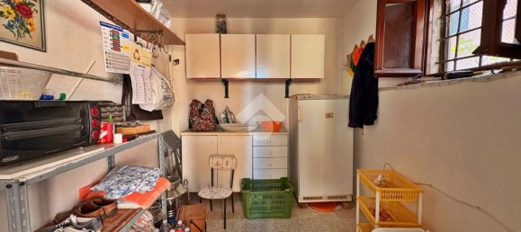 2 bedrooms House in Gualdo Tadino, Italy No. 293726 8