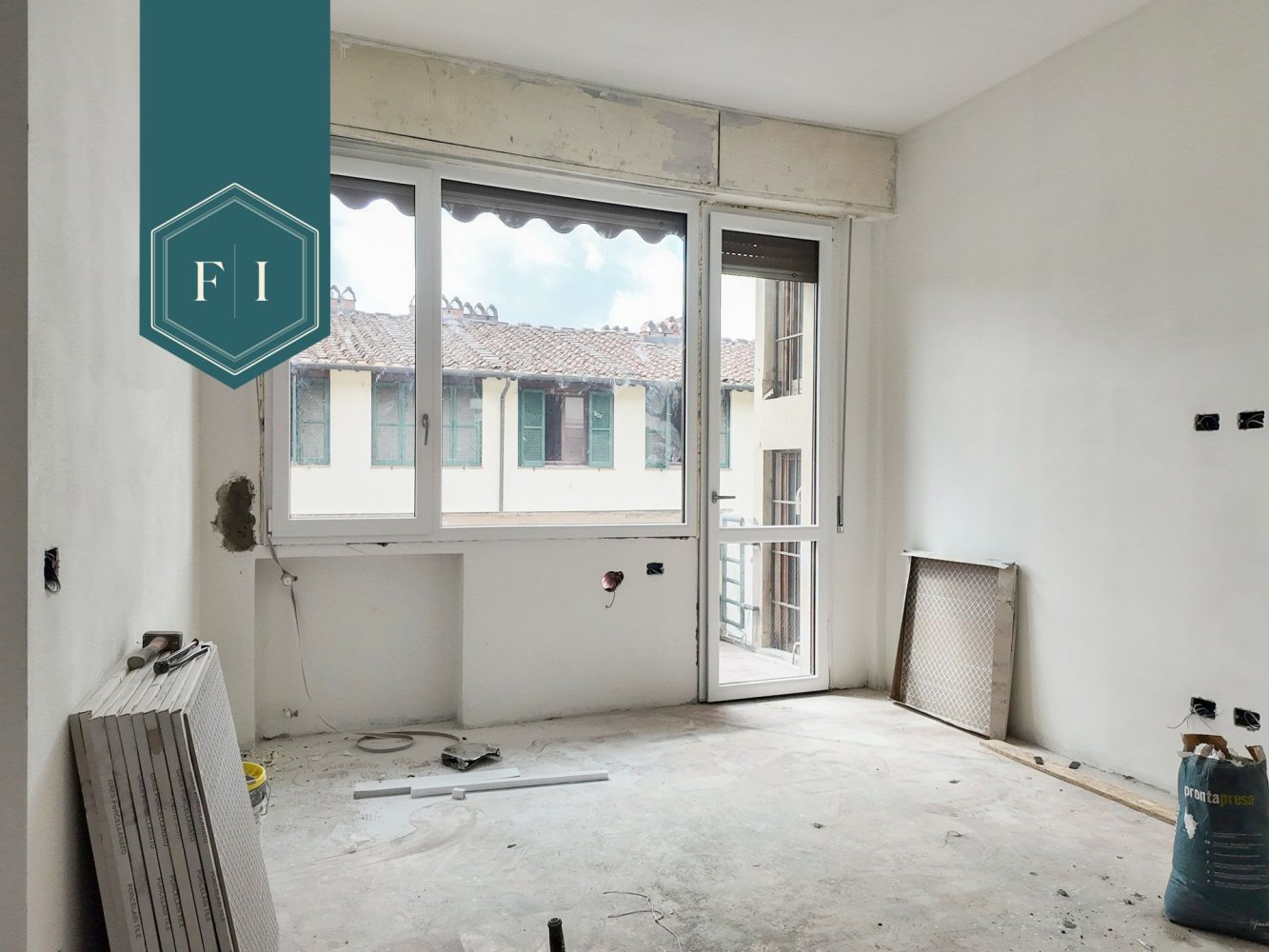 2 bedrooms Apartment in Florence, Italy No. 378809