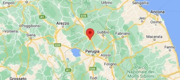 Escritório de 8 divisões em Umbertide, Italy N.º 51644 18