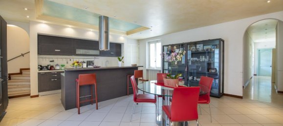 15 rooms Villa in Lazise, Italy No. 9276 23