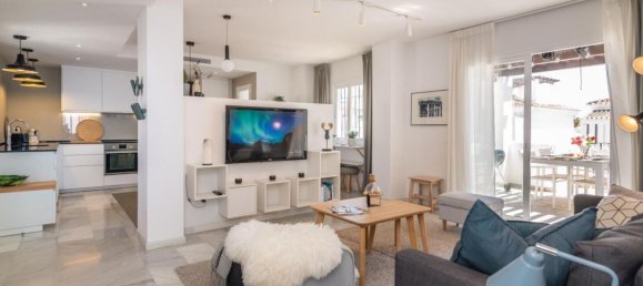 Ático de 2 dormitorios en Marbella, Spain No. 133762 17