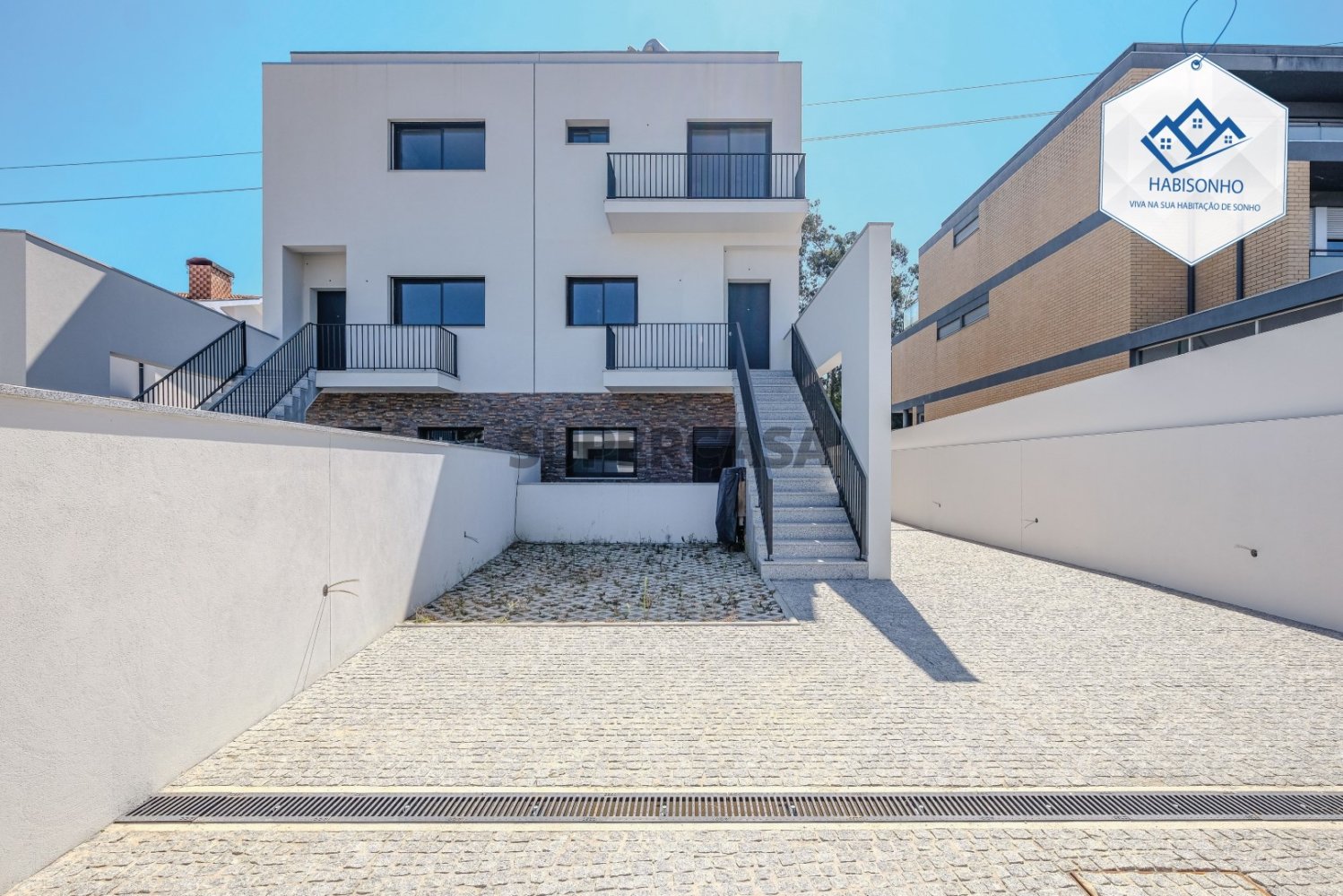 3 bedrooms Duplex in Alfena, Portugal No. 286839