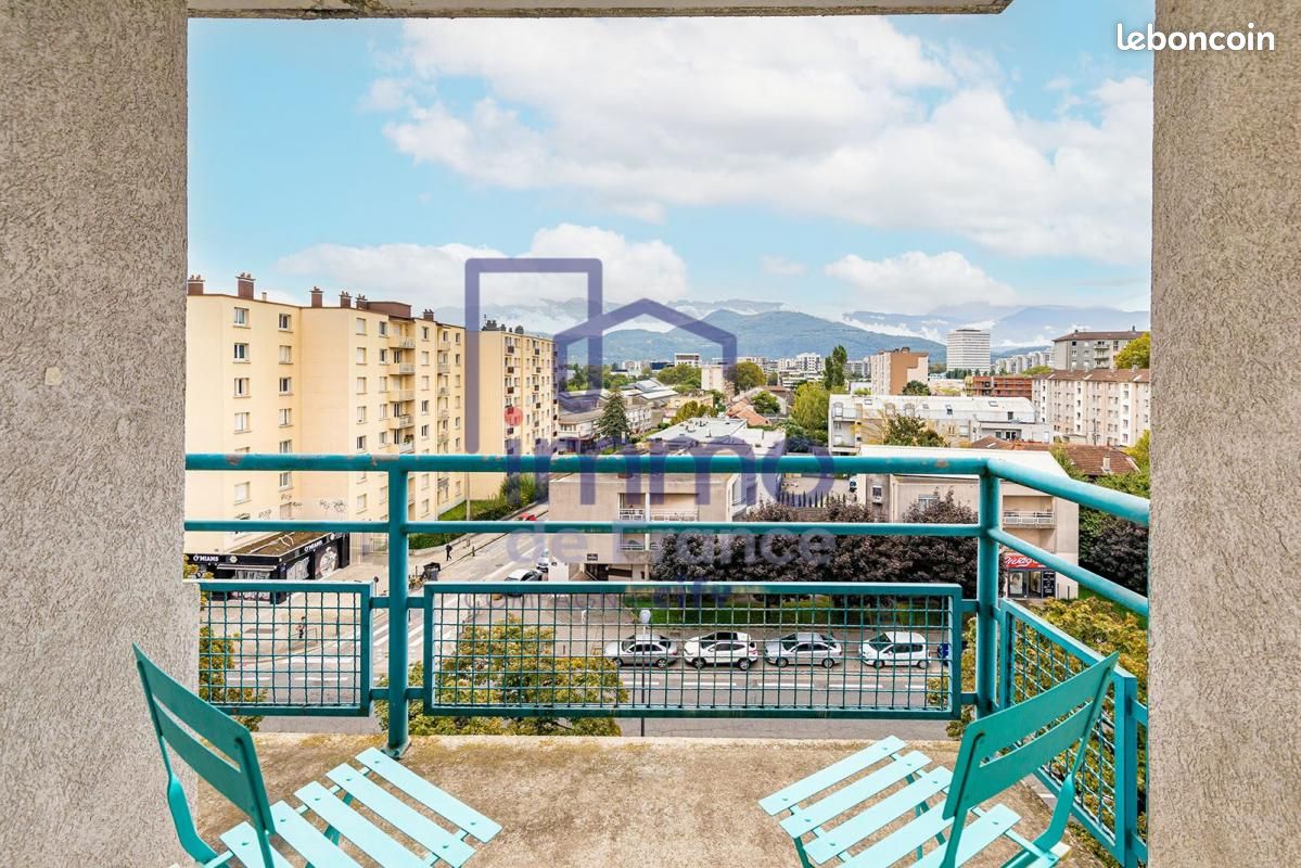 1 bedroom Apartment in Grenoble, France No. 189752