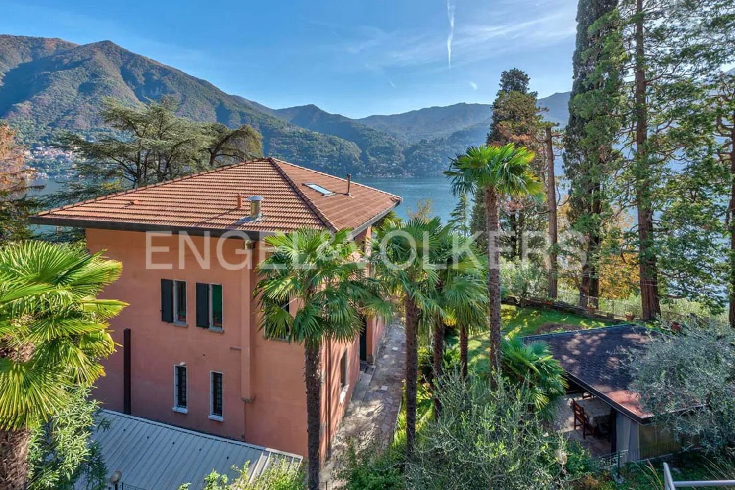 10غرفة فيلا في Carate Urio, Italy رقم 68634