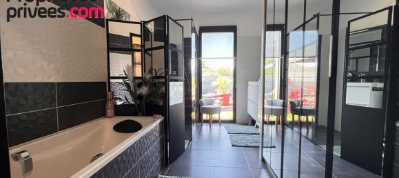 4 bedrooms Villa in La Turballe, France No. 295336 11