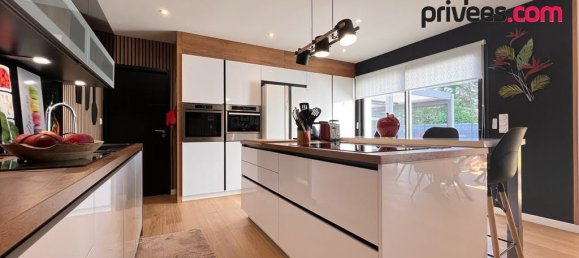 4 bedrooms Villa in La Turballe, France No. 295336 3