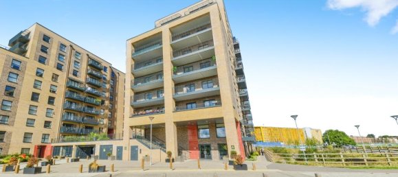 Квартира с 3 спальнями в Уотфорд, Великобритания № 6788 17