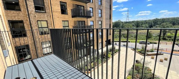 Квартира с 3 спальнями в Уотфорд, Великобритания № 6788 4