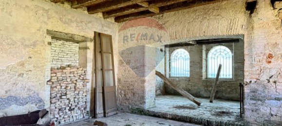 4 rooms Castles in Udine, Italy No. 81869 4