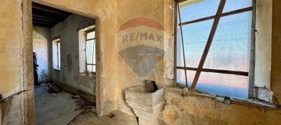 4 rooms Castles in Udine, Italy No. 81869 20