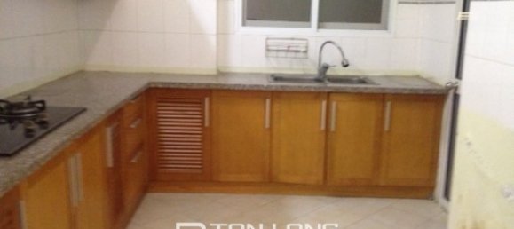 Apartamento de 4 dormitorios en Tay Ho, Vietnam No. 242 3