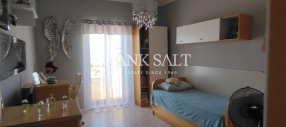 3 bedrooms House in Siggiewi, Malta No. 8358 18