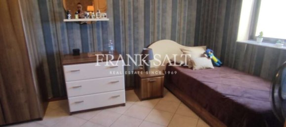 3 bedrooms House in Siggiewi, Malta No. 8358 12