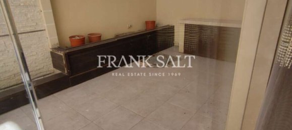 3 bedrooms House in Siggiewi, Malta No. 8358 24