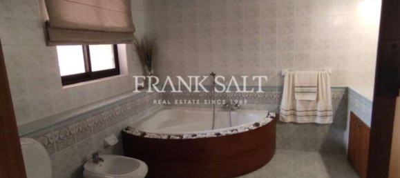 3 bedrooms House in Siggiewi, Malta No. 8358 20