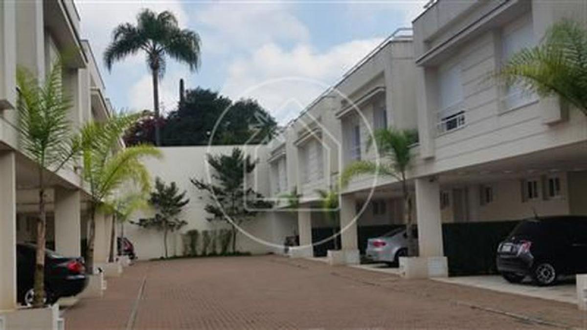 Casa de 4 dormitorios en Sao Paulo, Brazil No. 553040