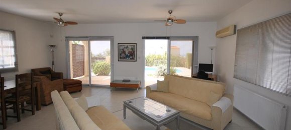 3 dormitorios villa en venta en Pegeia, Paphos, Cyprus № 10498 3