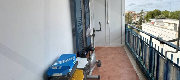 3 rooms Apartment in Capurso, Italy No. 23275 5