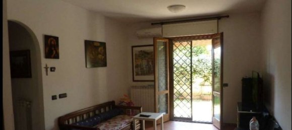 3 rooms Apartment in Rome, Italy No. 193051 3