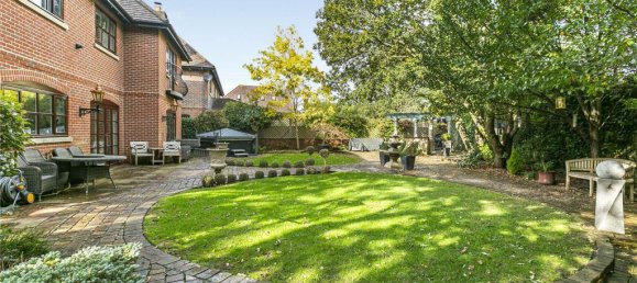 6 bedrooms House in Enfield, United Kingdom No. 6590 45