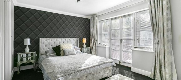 6 bedrooms House in Enfield, United Kingdom No. 6590 31