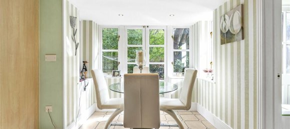 6 bedrooms House in Enfield, United Kingdom No. 6590 19