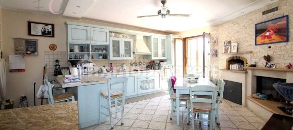 3 bedrooms Apartment in Amelia, Italy No. 305815 6