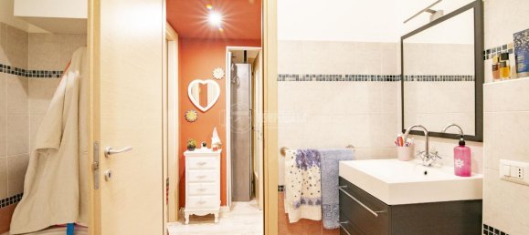 3 rooms Apartment in Senago, Italy No. 3099 22