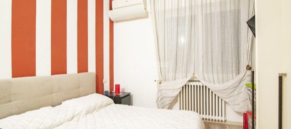 3 rooms Apartment in Senago, Italy No. 3099 2