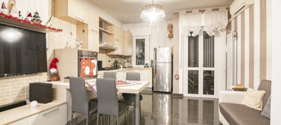 3 rooms Apartment in Senago, Italy No. 3099 11