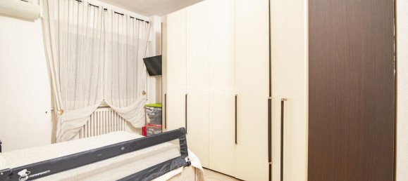 3 rooms Apartment in Senago, Italy No. 3099 15