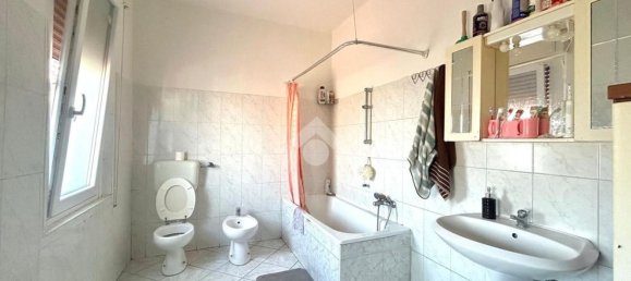 3 bedrooms Apartment in Cortemaggiore, Italy No. 376414 6
