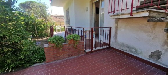 4 rooms Villa in Rosignano Marittimo, Italy No. 290698 6
