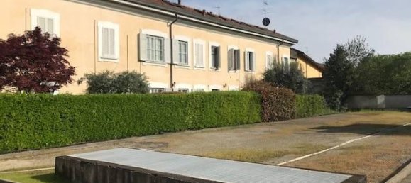 16m² Garage in Milan, Italy No. 246871 2