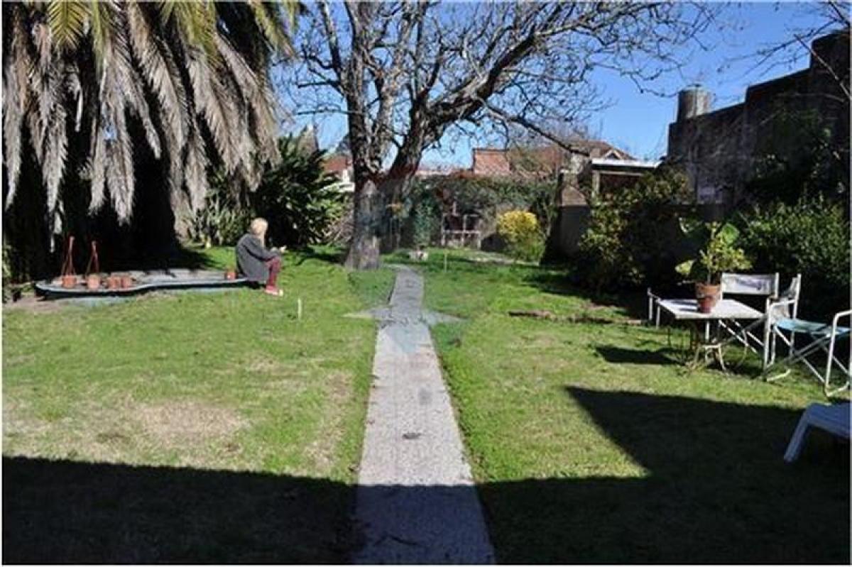 3 bedrooms House in Esteban Echeverria, Argentina No. 18817
