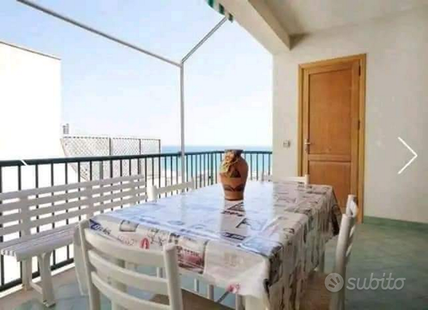 Apartamento de 3 habitaciónes en Palermo, Italy No. 276937