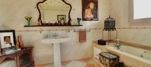 Villa de 4 dormitorios en Ciudad Quesada, Spain No. 8557 26