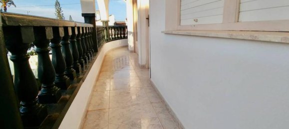 Villa de 4 dormitorios en Ciudad Quesada, Spain No. 8557 8