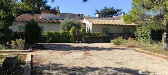 3 bedrooms House in Sorgues, France No. 343635 2