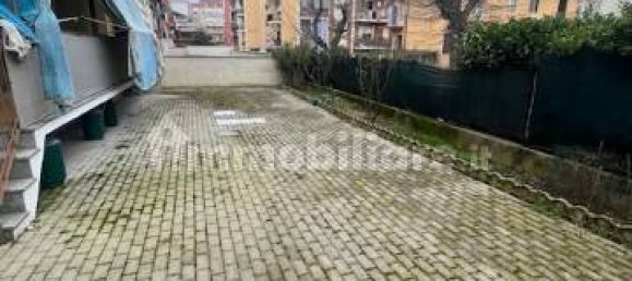 2 bedrooms Apartment in Alba, Italy No. 221245 2