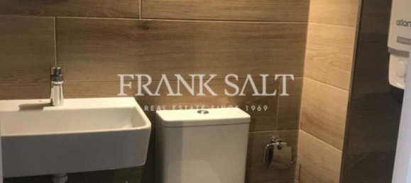  Shop in Iklin, Malta No. 13160 4