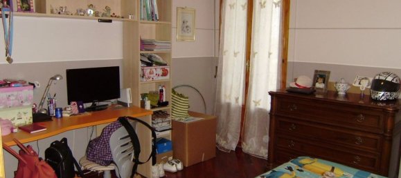 5 rooms Apartment in Foiano della Chiana, Italy No. 230113 9