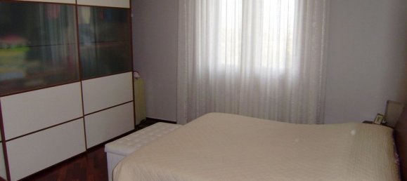 5 rooms Apartment in Foiano della Chiana, Italy No. 230113 8