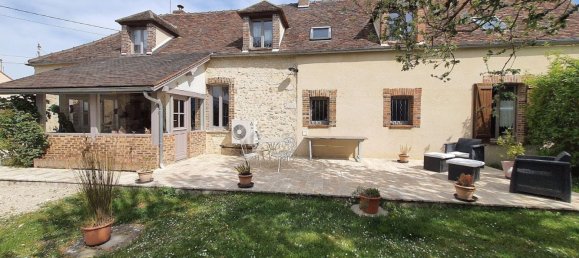 Дом с 4 спальнями в Сен-Пьер-ле-Немур, Франция № 296341 5