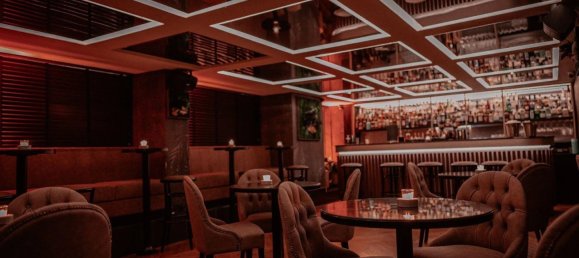 6 rooms Commercial property in Paris, France No. 163881 2