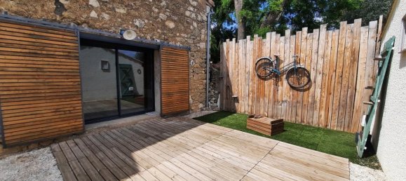 3 bedrooms House in Puissalicon, France No. 37989 4