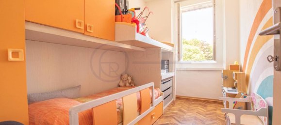 2 bedrooms Apartment in Trieste, Italy No. 300221 9